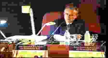 conferencia2_peq.jpg (3988 bytes)